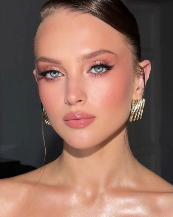 Розовый макияж на день святого Валентина, фото