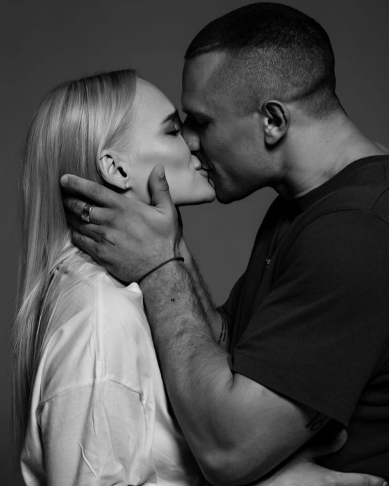 "Это любовь": Тарас Цымбалюк и его девушка устроили романтическую фотосессию - фото №1
