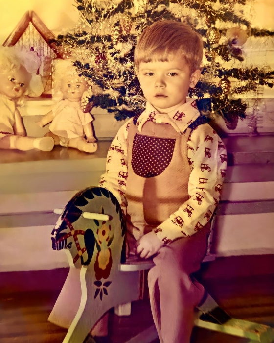 "Завжди на коні": Андрій Данилко зачарував своїм дитячим фото - фото №1