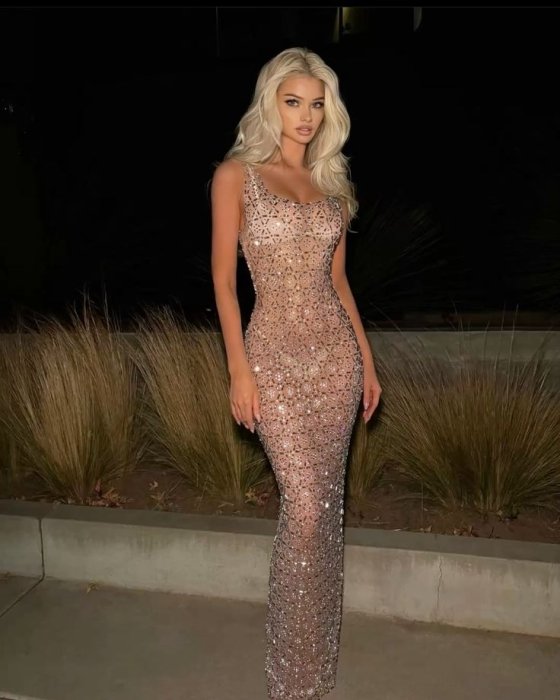 Модные полупрозрачные платья.