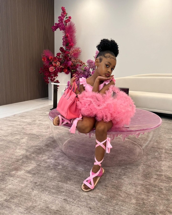 Cardi B шокировала подарком для 5-летней дочери за 22 тысячи долларов (ФОТО) - фото №1