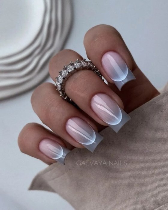 Найкращий манікюр на весну 2025