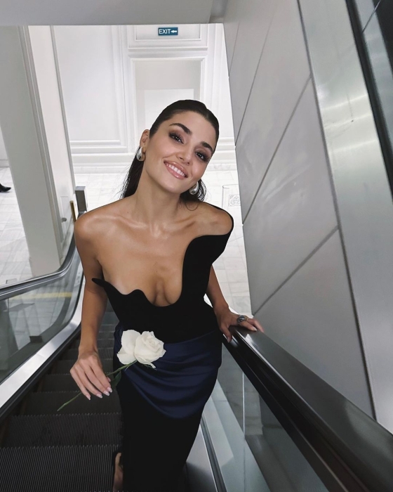 Эда из турецкого сериала "Постучись в мою дверь" выходит замуж за миллиардера (ФОТО) - фото №4