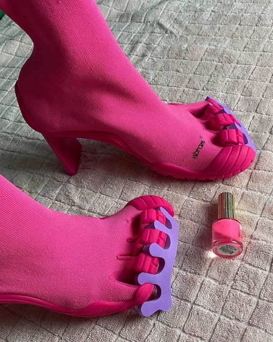 Тренд или антитренд? Balenciaga и Vibram выпустили обувь на пять пальцев (ФОТО) - фото №2