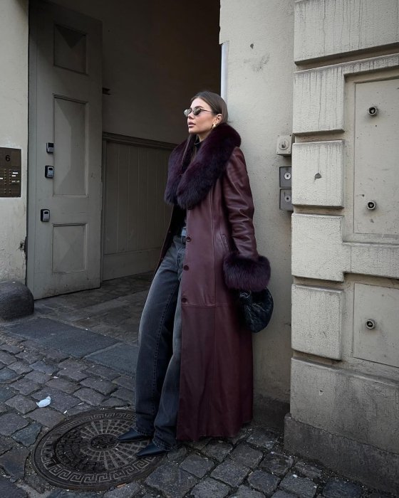 Пальто з хутряним коміром, фото