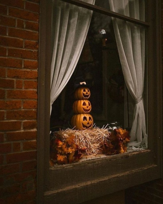 Призраки и паутина: как стильно украсить дом на Хэллоуин 2023 (ФОТО) - фото №11