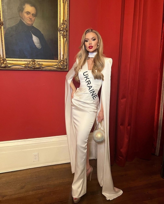Невозможно отвести взгляд! Самые эффектные образы Виктории Апанасенко на конкурсе "Мисс Вселенная-2022" (ФОТО) - фото №6