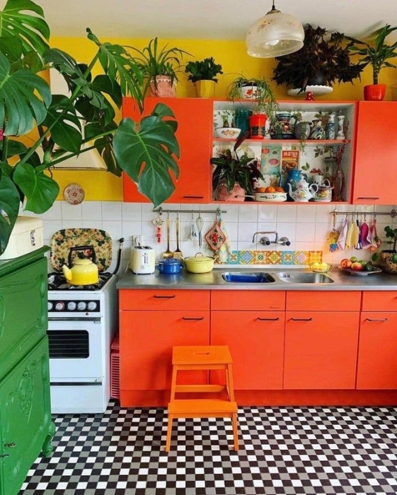 Смелый дизайн кухни в оранжевых цветах (ФОТО) - фото №2