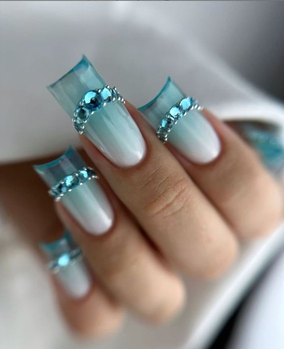 Трендовый маникюр на весну 2026