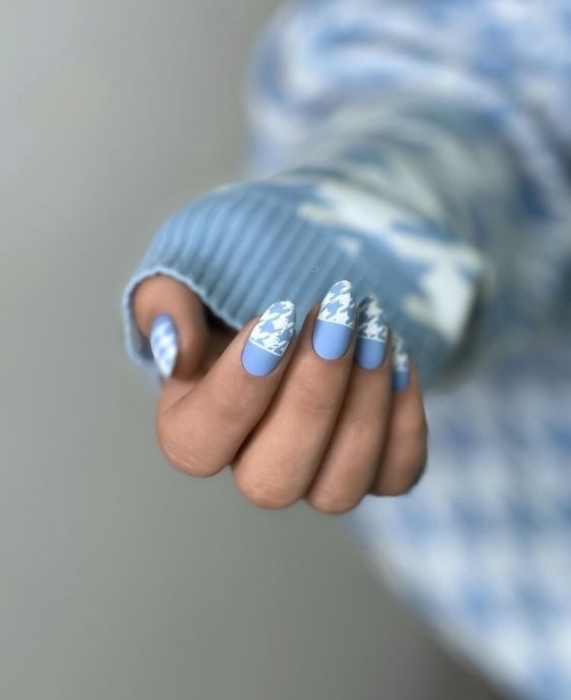 Маникюр в стиле Коко Шанель: изящные ногти для женщин любого возраста (ФОТО) - фото №3