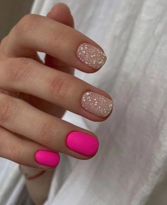 Гарний манікюр на весну під будь-який одяг