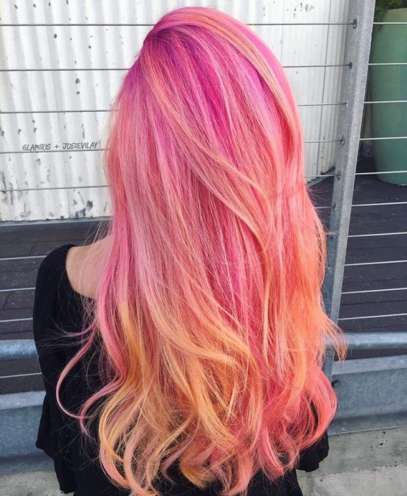 Волосы розовых и персиковых оттенков, фото