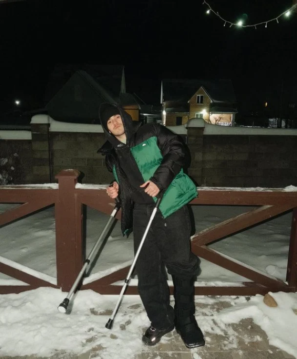 YAKTAK на милицях, фото