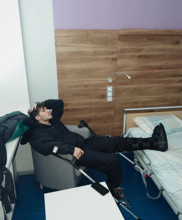 YAKTAK на милицях, фото