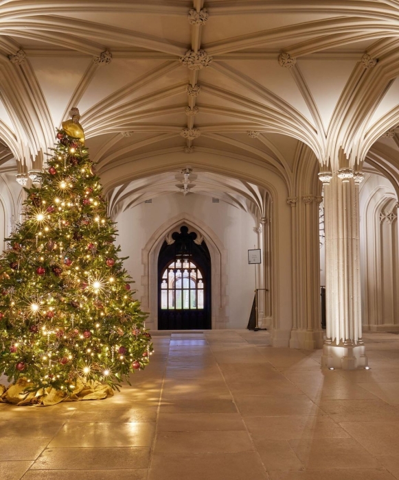 Настоящая сказка для Елизаветы II: смотрите, как украсили Виндзорский замок к Рождеству (ФОТО) - фото №2