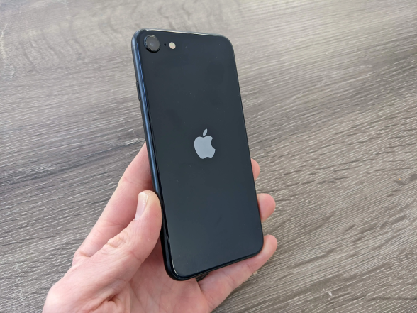 Максимально удобен для одной руки