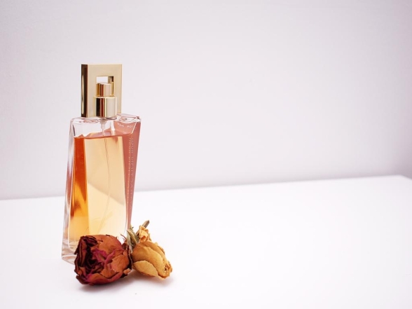 Природні антидепресанти: ТОП-7 парфумів, аромат яких заспокоює - фото №1