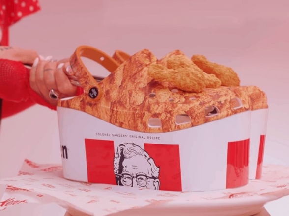Как вам такое? KFC и Crocs создали обувь с запахом жареной курицы (ГОЛОСОВАНИЕ) - фото №4