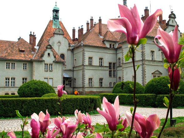 Куди поїхати навесні 2026 в Україні