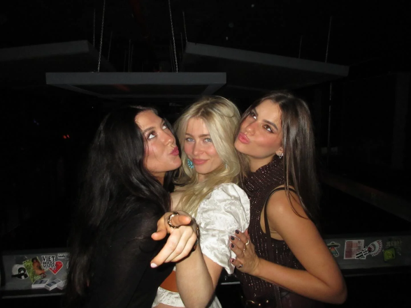 Клементина дочь Клаудии Шиффер