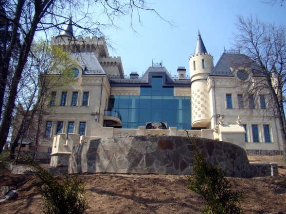 Как выглядит замок Аллы Пугачевой, выставленный на продажу за один миллиард рублей (ФОТО) - фото №3