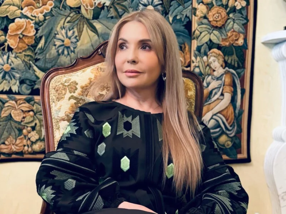 Юлия Тимошенко с распущенными волосами, фото