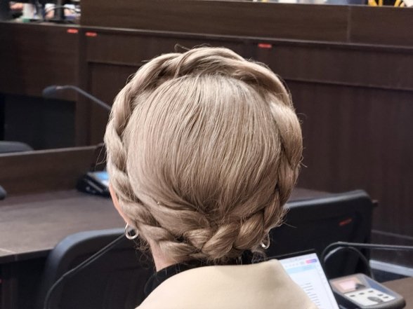 Юлия Тимошенко сзади, фото