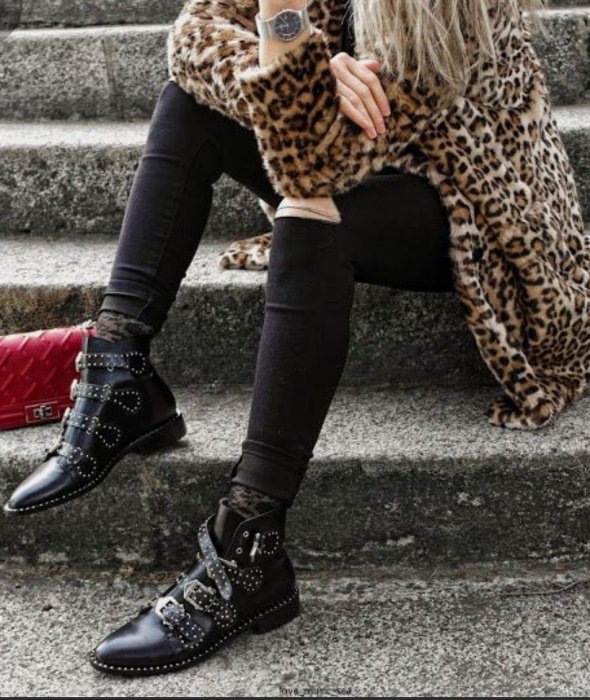 Помилки у виборі одягу, які додають віку