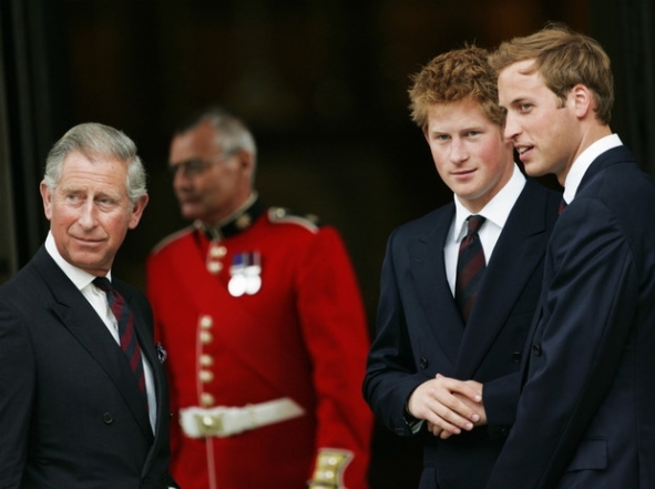 Первый шаг к примирению: принц Гарри останется в Англии - фото №1