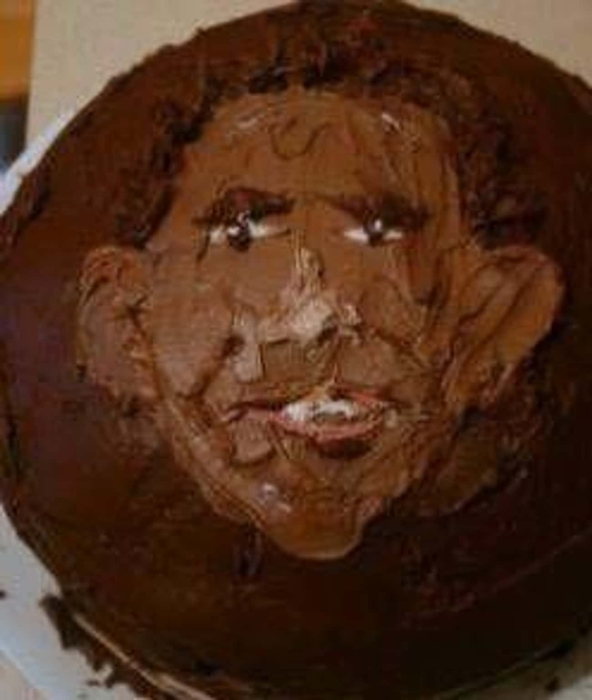 Неудачный торт с лицом Барака Обамы