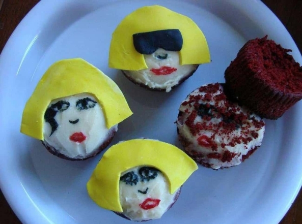 Кексы с лицом Леди Гаги смешная подборка фото