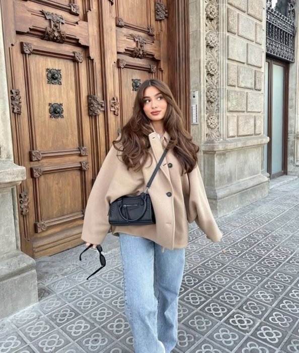 Модные укороченные тренчи в осенних образах.