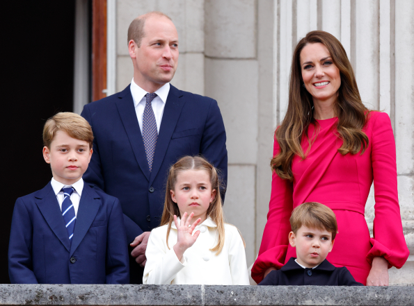 Принц Уильям и Кейт Миддлтон с детьми, фото
