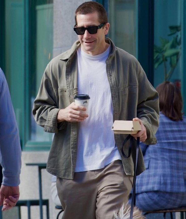 Джейк Джилленгол показав повсякденний образ - нові фото актора