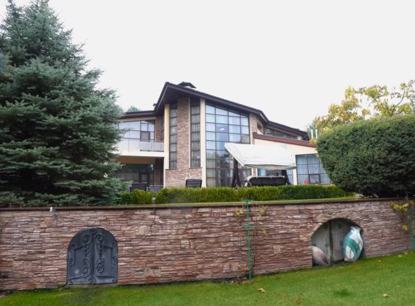 Где живет бывшая Мохаммада Захура Камалия и их дети