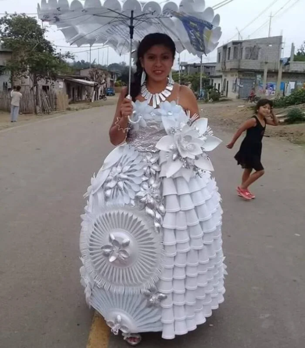 Невдалі весільні сукні та дивні образи