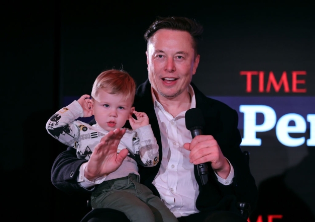 Илон Маск в десятый раз стал отцом: основатель SpaceX скрывал еще одного наследника - фото №2
