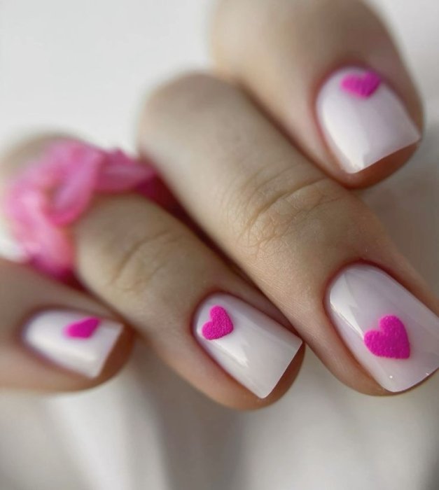 Модний манікюр на День Валентина 2026