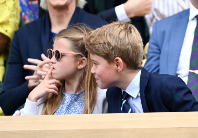 Принцесса Шарлотта выдала все свои эмоции на Уимблдонском турнире: забавные фото - фото №2