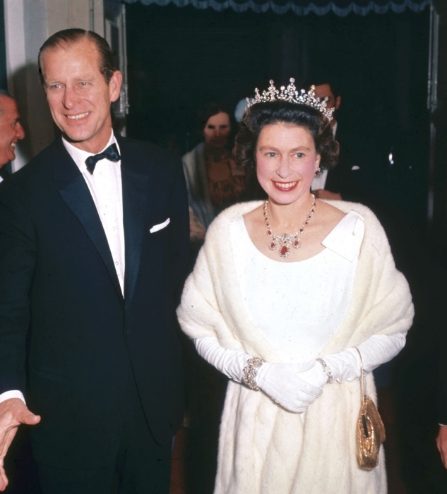 В годовщину смерти королевы: вспоминаем красивую, но непростую историю любви Елизаветы II и принца Филиппа - фото №8