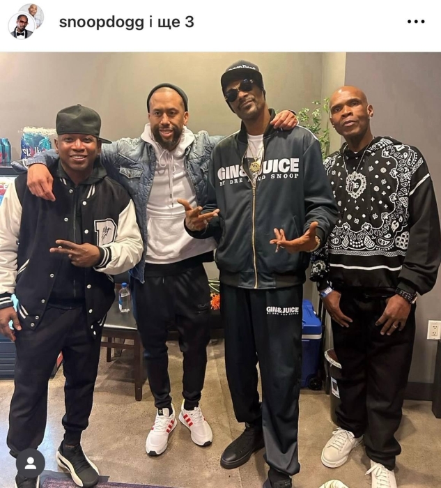 Украшение рэпера Snoop Dogg