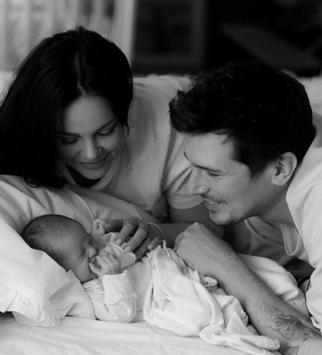 Какие украинские звезды стали родителями в 2025 году, фото