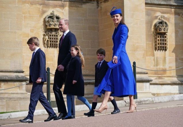 Британские монархи на пасхальной церемонии