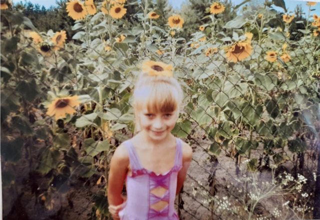 Виктория Лелека в детстве, фото