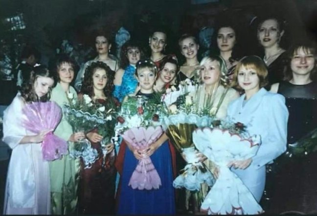 Вера Кекелия на школьном выпускном. Скриншот из соцсетей