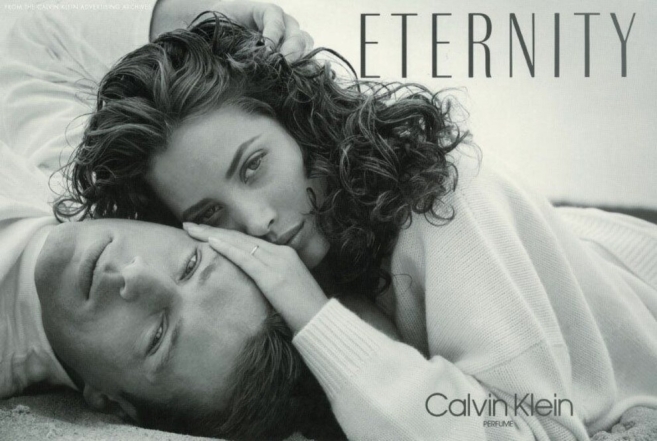 Вечная любовь: супермодель Кристи Тарлингтон и ее муж снялись в рекламе духов Calvin Klein (ФОТО) - фото №2