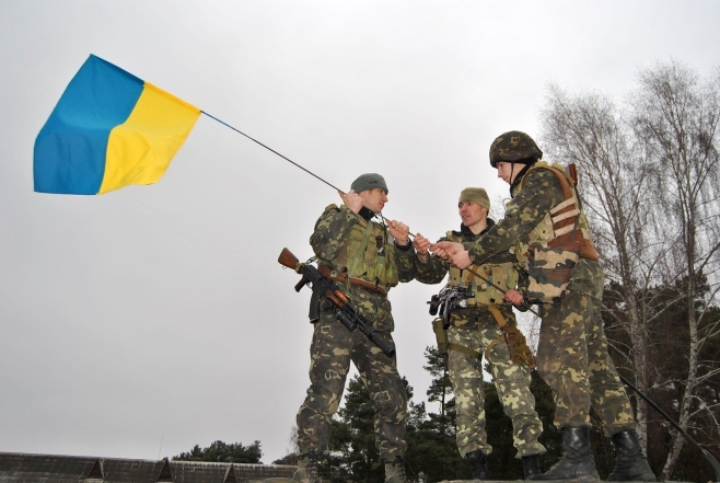 В Украине продлили военное положение и общую мобилизацию: подробности - фото №2