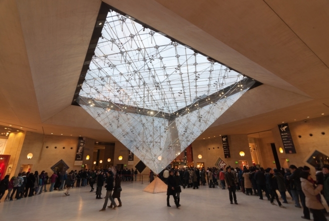 За вход в Лувр придется заплатить больше: музей впервые за долгое время меняет цены - фото №1