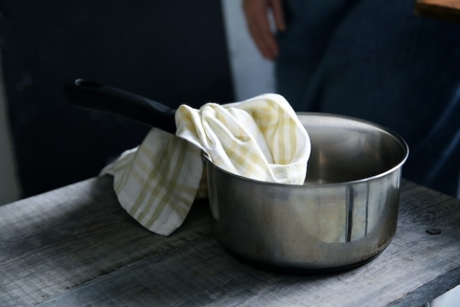 Як відіпрати кухонні рушники від жиру