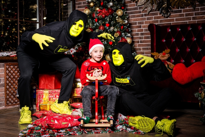 Мюсли UA создают новогоднее настроение с песней "Скоро вже буде свято" (ВИДЕО) - фото №1